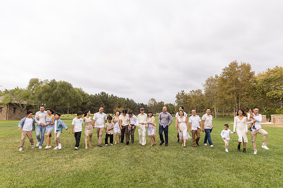 outdoor family photo in irvine by orange county wedding photographer tram bill (205)