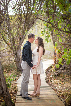 Southern California Engagement with nature in fall Photos in Fallbrook, San Diego by Temecula Winery Wedding Photographer, Sarah & Shawn
