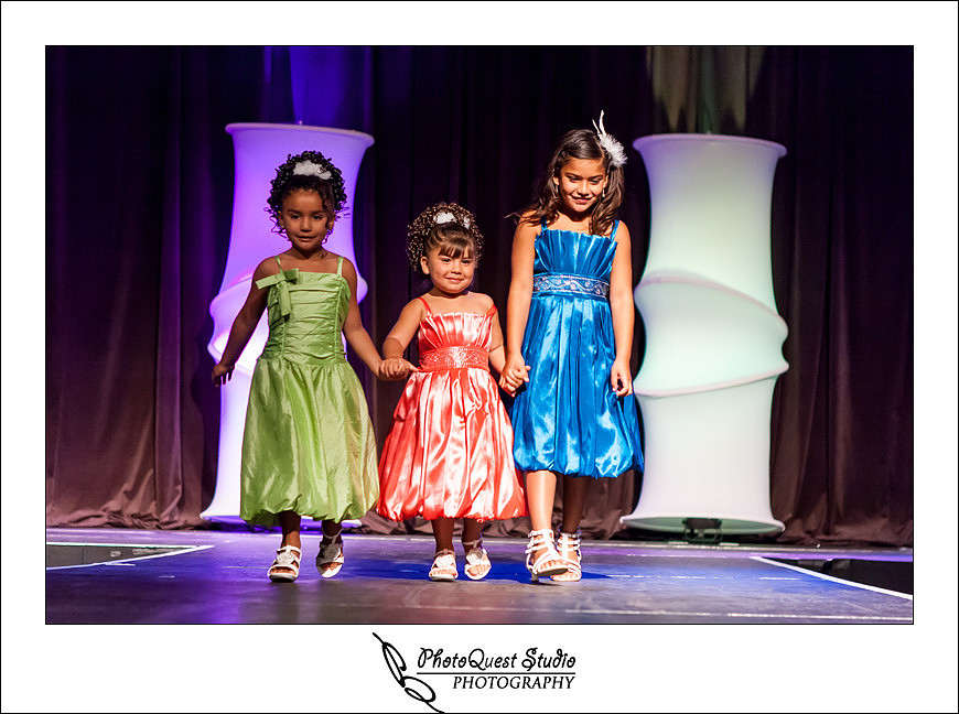 Bridal show at Pala Casino Spa Resort, Kiss the Brides Expo by Temecula, Menifee, Murrieta Weddding Photographer of PhotoQuest Studio
