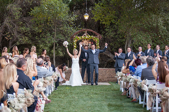 Lauren & Brett Wedding at Temecula Creek Inn byTemecula Wedding Photographers of Photoquest Studio.