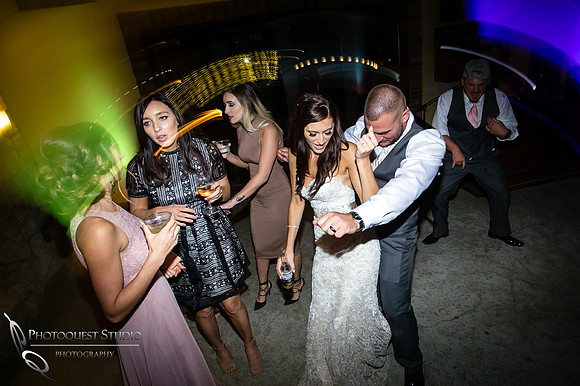 Wedding photo at Lake Oak Meadows, Temecula Winery by Photographer of Photoquest Studio