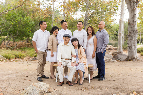 outdoor family photo in irvine by orange county wedding photographer tram bill (190)
