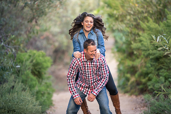 Southern California Engagement with nature in fall Photos in Fallbrook, San Diego by Temecula Winery Wedding Photographer, Sarah & Shawn