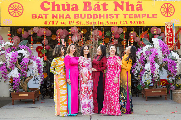 lunar new year viet tet photo orange county los angeles temecula riverside wedding photographer (13)