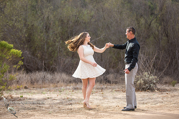 Southern California Engagement with nature in fall Photos in Fallbrook, San Diego by Temecula Winery Wedding Photographer, Sarah & Shawn