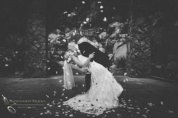 The dip of the day, Wedding Photograher in Fallbrook by Temecula Wedding Photographer