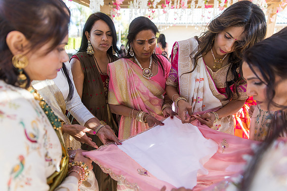 beautiful indian family little butterfly babyshower pooja parth-296