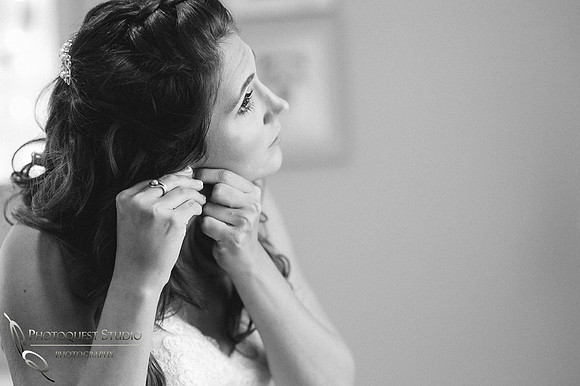 Wedding Photo at Temecula Winery, Wiens Family Cellars by Temecula Wedding Photographer, Amanda and Jonathon