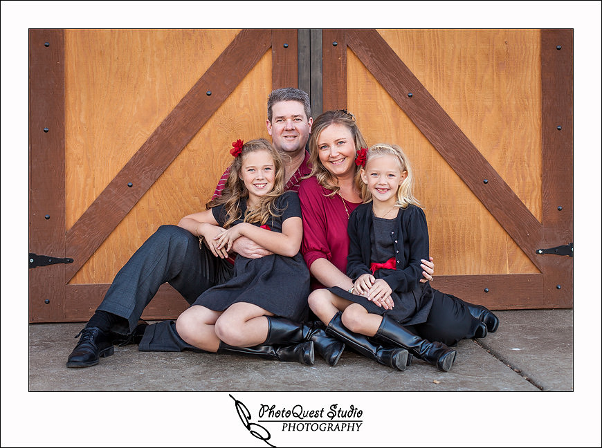 BEAUTIFUL FAMILY PHOTO AT LONGSHADOW RANCH, TEMECULA WINERY BY Menifee, Temecula Wedding &amp; Event Photographer of PhotoQuest Studio, Photography: The Tokarchik