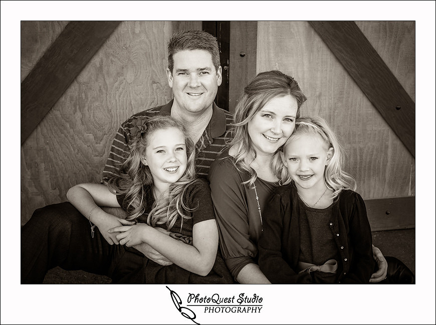 BEAUTIFUL FAMILY PHOTO AT LONGSHADOW RANCH, TEMECULA WINERY BY Menifee, Temecula Wedding &amp; Event Photographer of PhotoQuest Studio, Photography: The Tokarchik