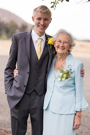 Wedding photos at the Orchard, Wedgewood Wedding in Menifee by Temecula Wedding Photographer of Photoquest Studio, Photography