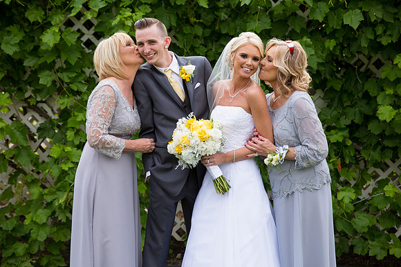 Wedding photos at the Orchard, Wedgewood Wedding in Menifee by Temecula Wedding Photographer of Photoquest Studio, Photography