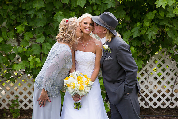 Wedding photos at the Orchard, Wedgewood Wedding in Menifee by Temecula Wedding Photographer of Photoquest Studio, Photography