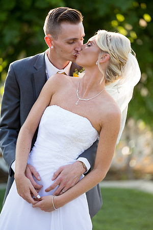 Wedding photos at the Orchard, Wedgewood Wedding in Menifee by Temecula Wedding Photographer of Photoquest Studio, Photography