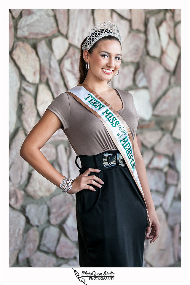 Arts Council Menifee &amp; Pride of Menifee Race Team,  "Dia Del Los Muertos" fundraiser evening at Provecho Grill photograph by Menifee event &amp; wedding photographer of PhotoQuest Studio, Photography.