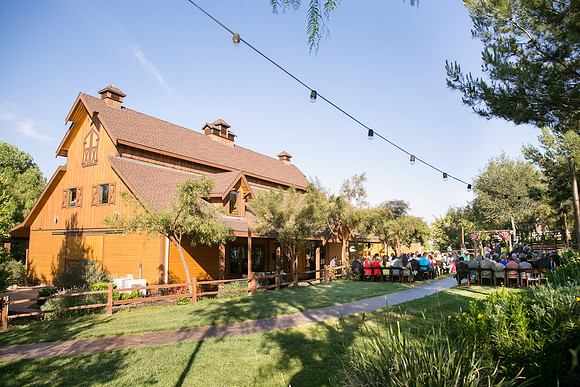 Longshadow Ranch Winery wedding  by Wedding Photographer in Temecula (361)