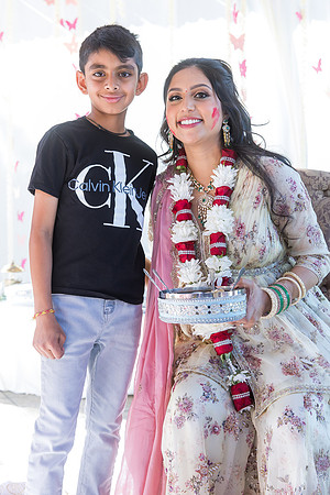 beautiful indian family little butterfly babyshower pooja parth-355