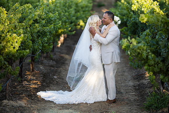 Leoness Temecula Winery Wedding by Orange County Photographer (9)
