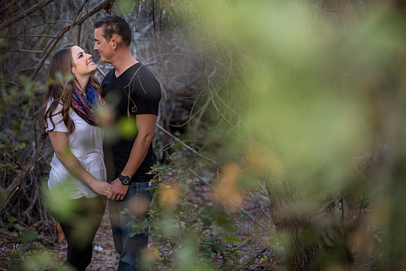 Southern California Engagement with nature in fall Photos in Fallbrook, San Diego by Temecula Winery Wedding Photographer, Sarah & Shawn
