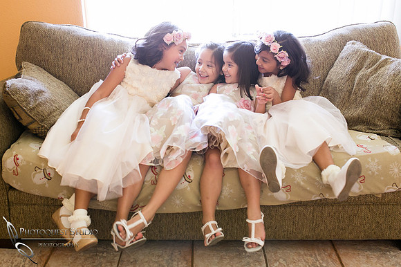 4 pretty flower girls