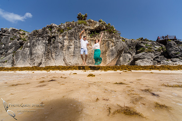 jumping, honeymoon photo in cancun mexico