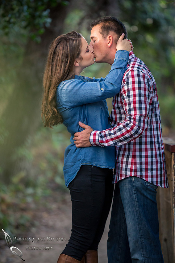 fall engagement, the kiss, Southern California Engagement with nature in fall Photos in Fallbrook, San Diego by Temecula Winery Wedding Photographer, Sarah & Shawn