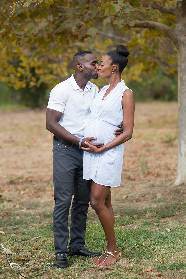 Maternity-Photo-by-Murrieta,-Menifee,-Temecula-Family-Photographer-Kandace-Anthony