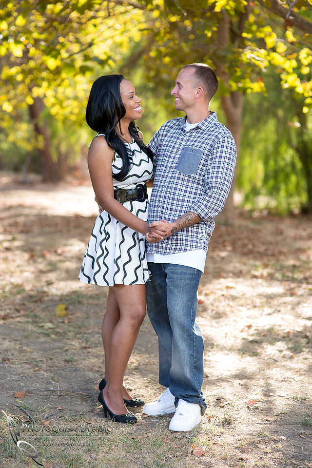 Engagement-Photo-in-Murrieta-by-Temecula-Wedding-Photographer-Jervona-and-Thomas