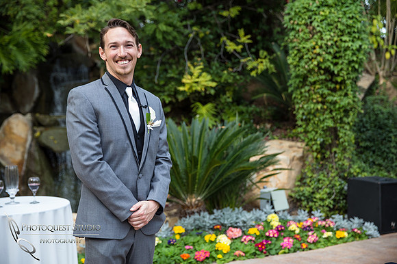 Wedding photos at Grand Tradition Estate Fallbrook by Wedding Photographer in Temecula (221)
