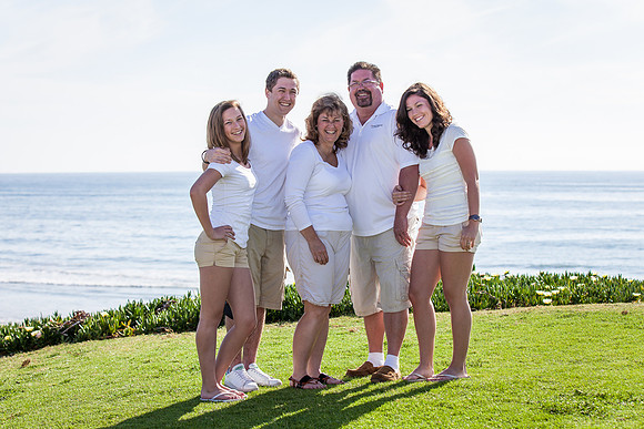 Pacific Beach, San Diego Family Photo by Menifee, Murrieta, Temecula Wedding and Family Photographer