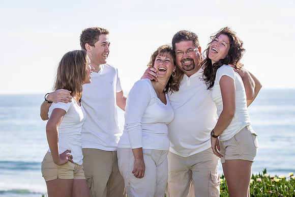 Pacific Beach, San Diego Family Photo by Menifee, Murrieta, Temecula Wedding and Family Photographer
