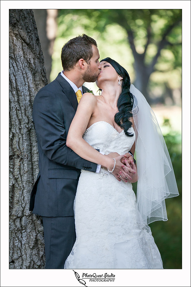 Temecula Creek Inn Wedding Photo by Temecula Wedding Photographers - the kiss