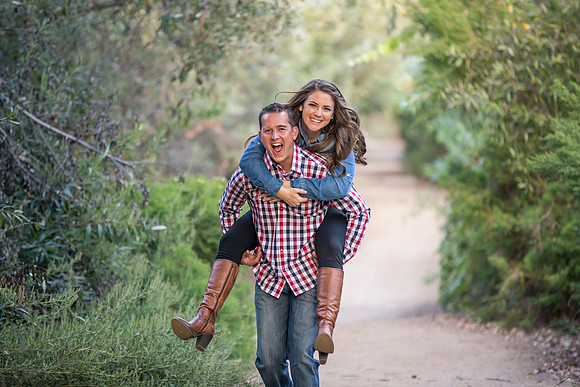 Southern California Engagement with nature in fall Photos in Fallbrook, San Diego by Temecula Winery Wedding Photographer, Sarah & Shawn