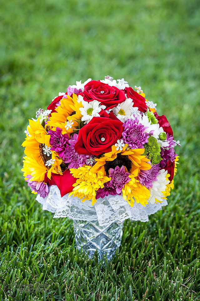 Rincon, Valley Center Wedding by Temecula Wedding Photographer of Photoquest Studio, Photography, the wedding bouquet or roses