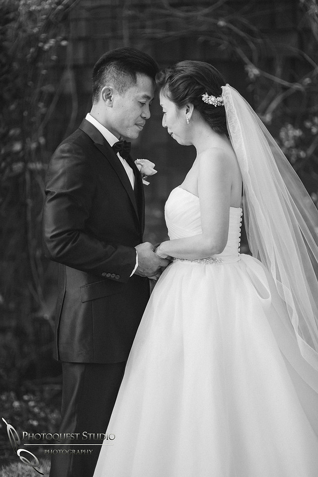 The bride and groom quiet moment at Chappel of Orange