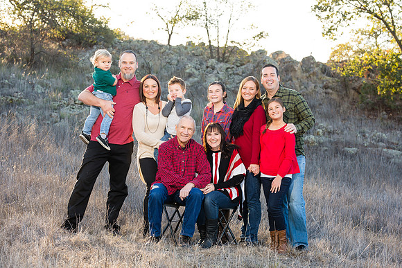 Christmas-Family-Photo-in-Murrieta-by-Wedding-Photographer-in-Temecula-(33)