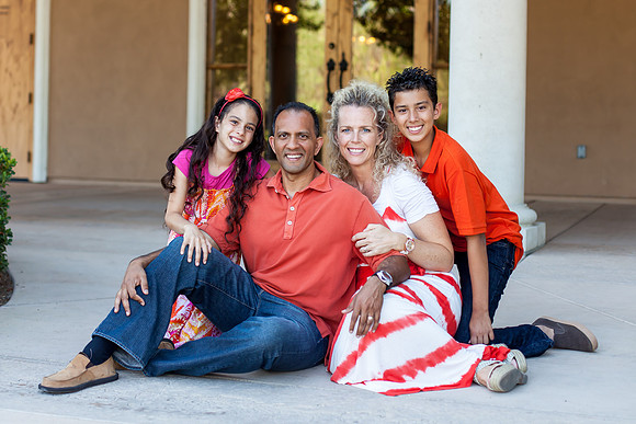 Family photo at Wilson Creek Winery, Paul David, Elevate Fitness Studio by Menifee Family Photogarpher of Photoquest Studio, Photography