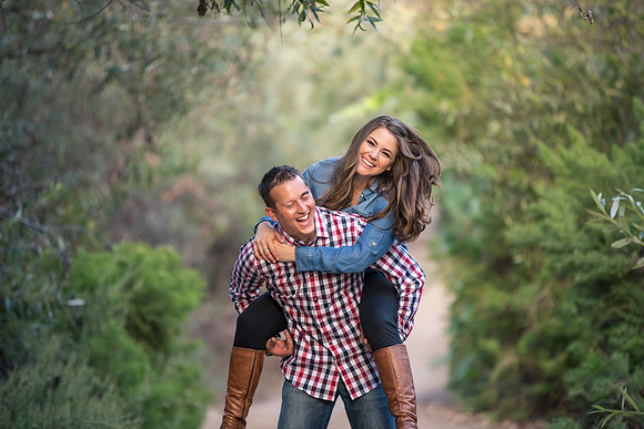 Southern California Engagement with nature in fall Photos in Fallbrook, San Diego by Temecula Winery Wedding Photographer, Sarah & Shawn