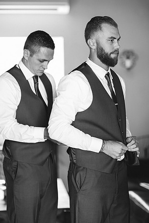 Photographer in Temecula, Longshadow Ranch Wedding, Parris and Derek (106)
