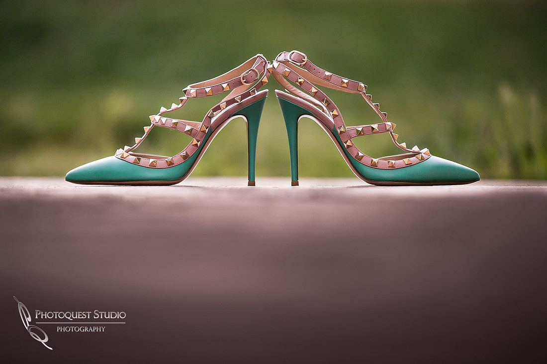 Valentino Rockstud Leather - Perfect Valentine's Day Gift (9) side view