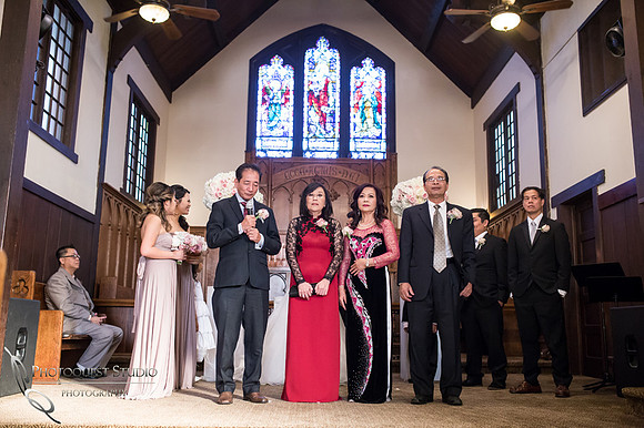 Parent thank you families and guests at Chapel of Orange wedding