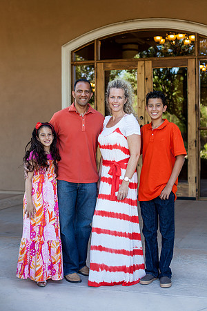 Family photo at Wilson Creek Winery, Paul David, Elevate Fitness Studio by Menifee Family Photogarpher of Photoquest Studio, Photography