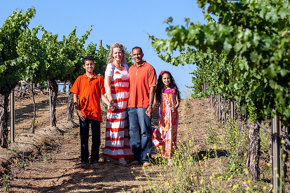 Family photo at Wilson Creek Winery, Paul David, Elevate Fitness Studio by Menifee Family Photogarpher of Photoquest Studio, Photography