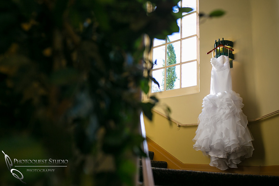 Wedgewood Menifee Lake Country Club Wedding Photo by Menifee Wedding Photographer, Jervona and Thomas