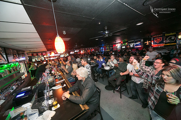 Pitstop Pub Sports Bar & Grill Menifee, UFC 196 MCGREGOR VS. DIAZ by Menifee Photographer