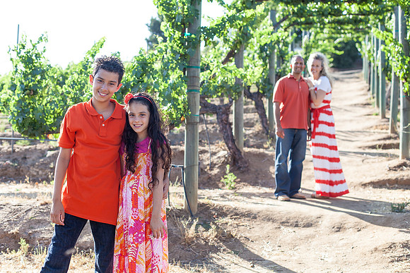 Family photo at Wilson Creek Winery, Paul David, Elevate Fitness Studio by Menifee Family Photogarpher of Photoquest Studio, Photography