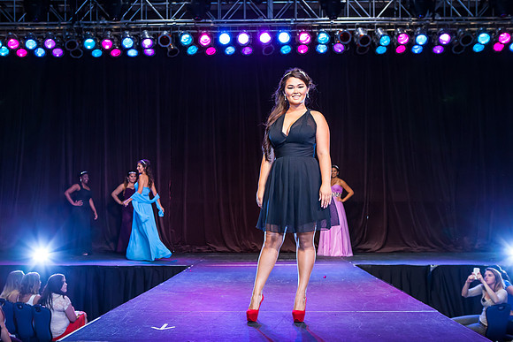 Touch of Elegance, Bridal Show by Kiss the Brides