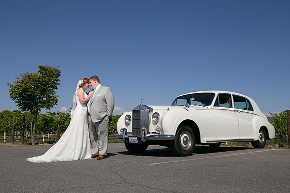 Wedding-photo-with-Rolls-Royce
