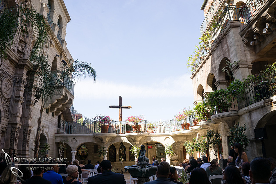 Mission Inn Hotel Wedding Photo