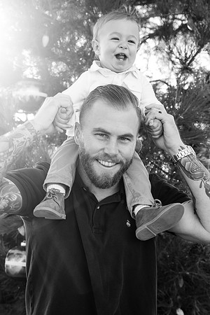 Family Photo in Dana Point by Wedding Photographer in Temecula, Fallbrook, Parris & Derek-134